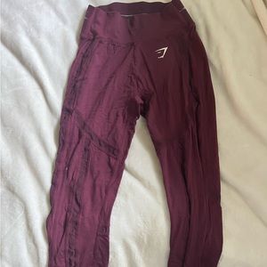 “S” Gymshark Embody Leggings - Dark Ruby